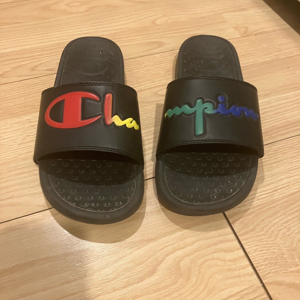 Champion Split Script Slides women size 8